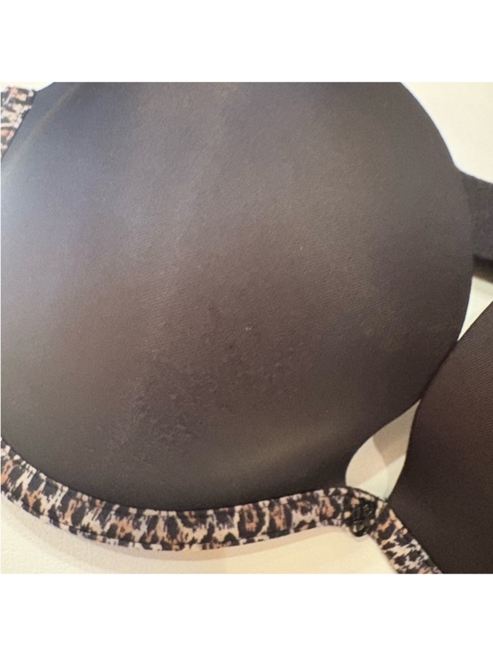 Victoria’s Secret Leopard Trim Bra size 34D - Picture 4 of 4